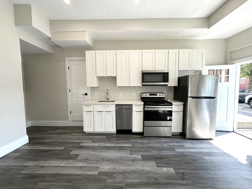 Property Photo: 75 Williams Street 1L MA 02150