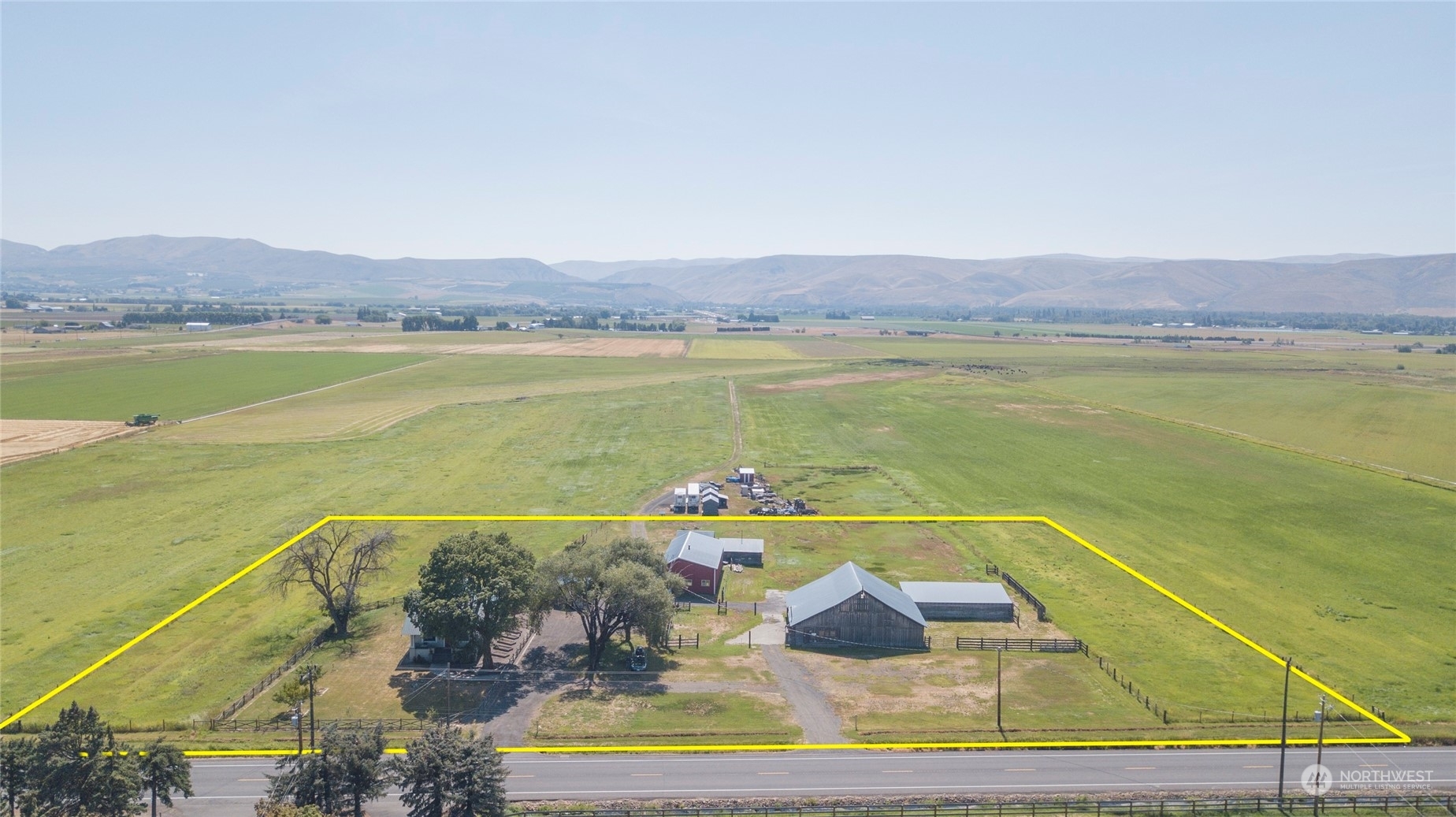 Property Photo:  1640 Kittitas Highway  WA 98926 