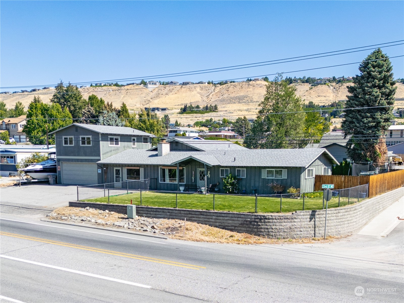 2301 Sunset Highway  East Wenatchee WA 98802 photo