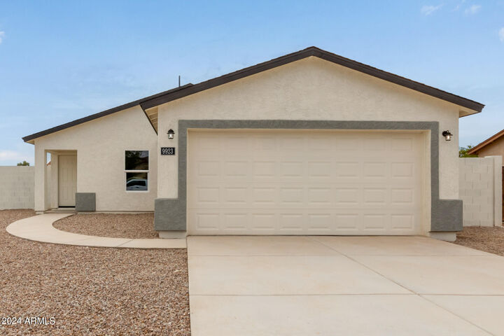 Property Photo: 9923 W Heather Drive AZ 85123