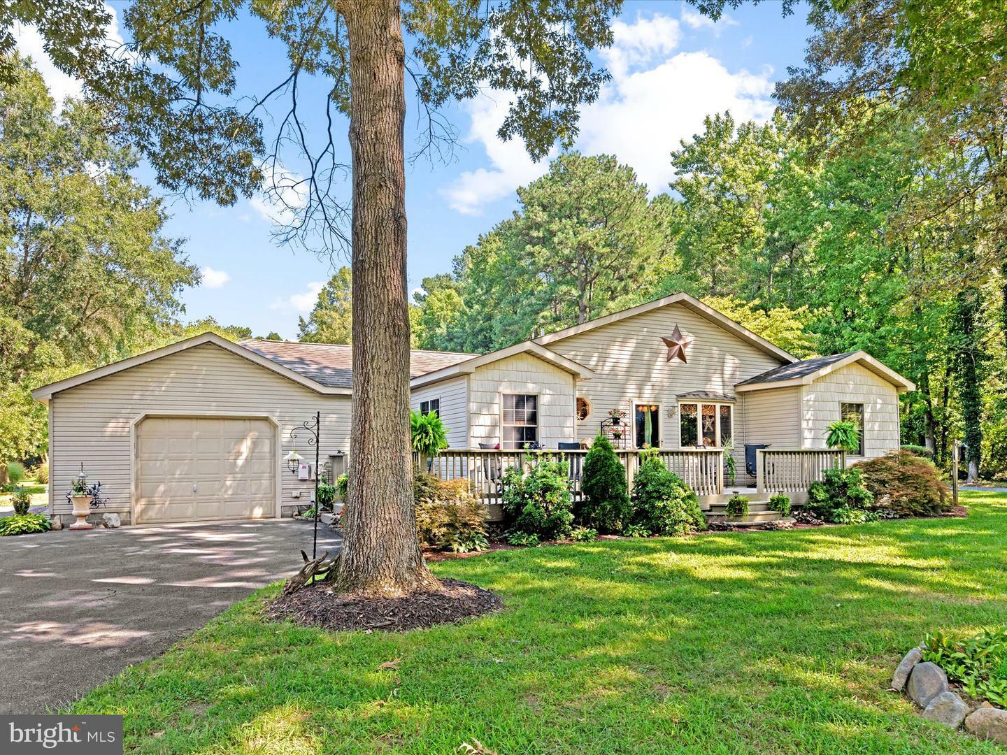 Property Photo:  831 Log Cabin Road  DE 19963 