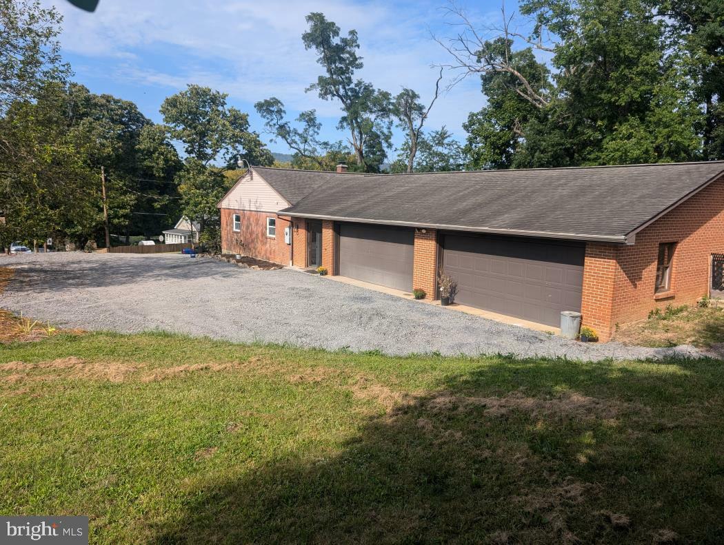 Property Photo:  300 Kings Highway  PA 17053 