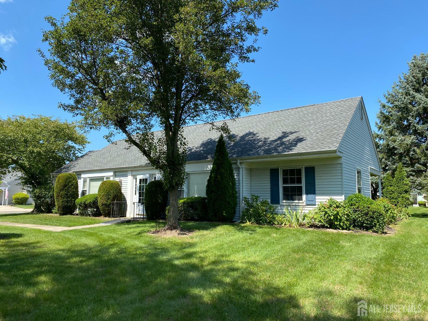 Property Photo:  585-B Old Nassau Road B  NJ 08831 