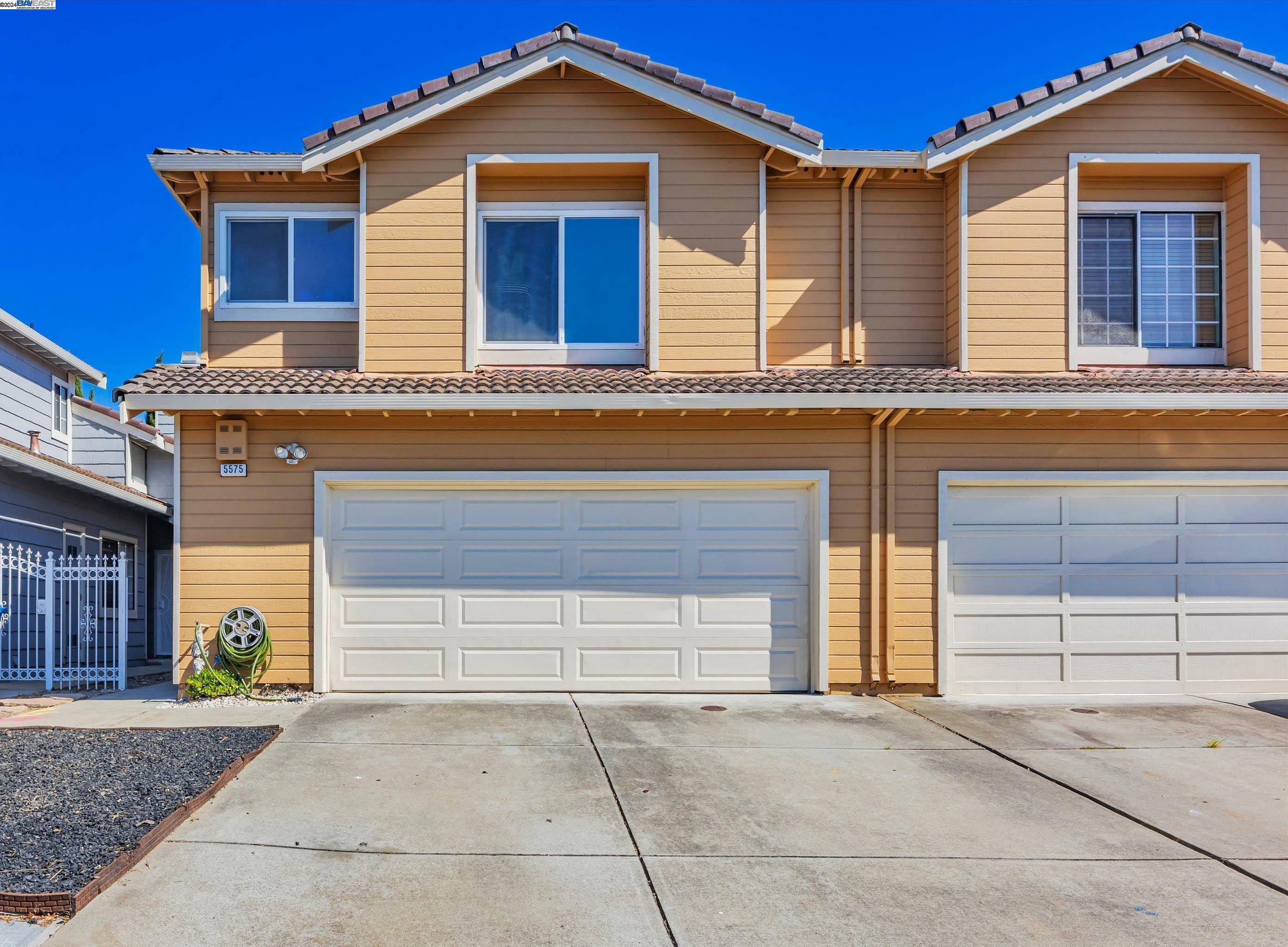 Property Photo:  5575 Civic Terrace Ave  CA 94560 