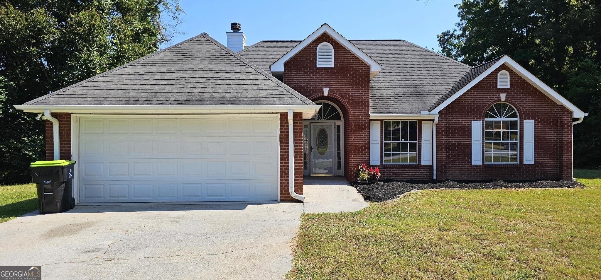 Property Photo: 7 N Ridge Drive GA 30176
