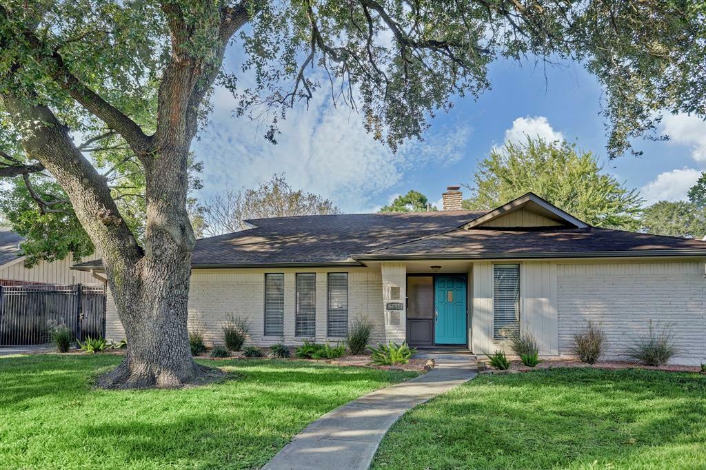 Property Photo:  5842 Paisley Street  TX 77096 