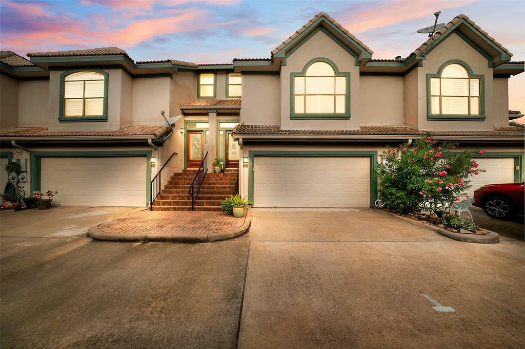 Property Photo:  452 Mariners Drive  TX 77565 