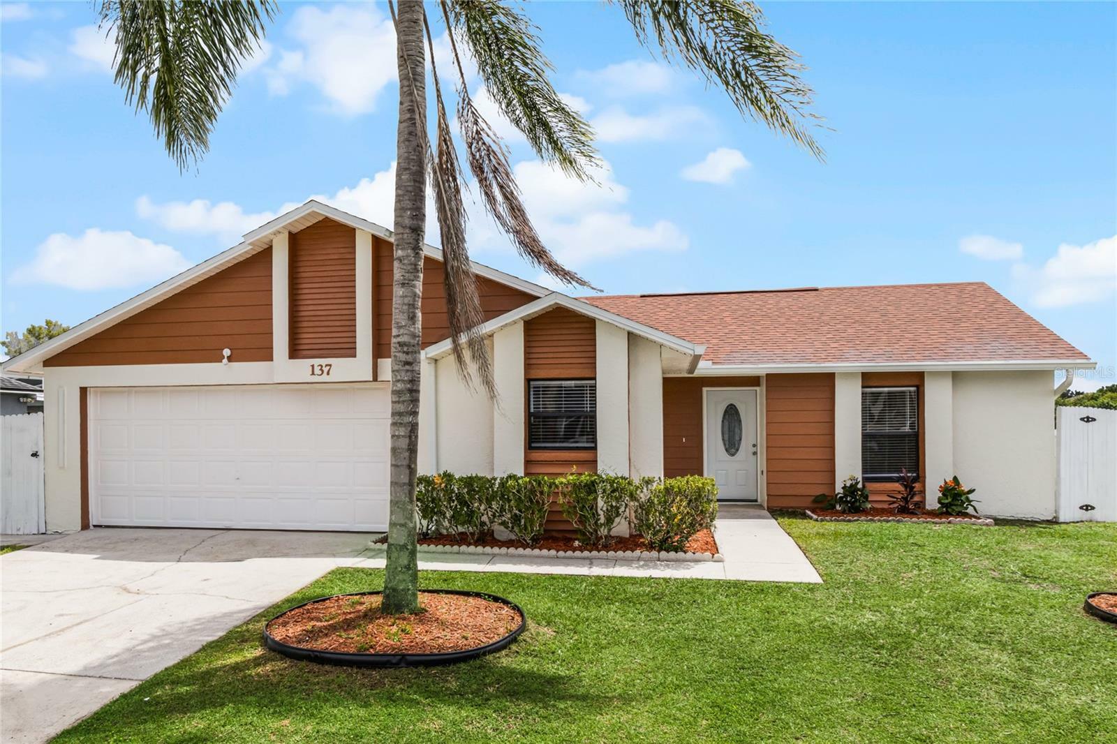 Property Photo:  137 Birmingham Drive  FL 34758 