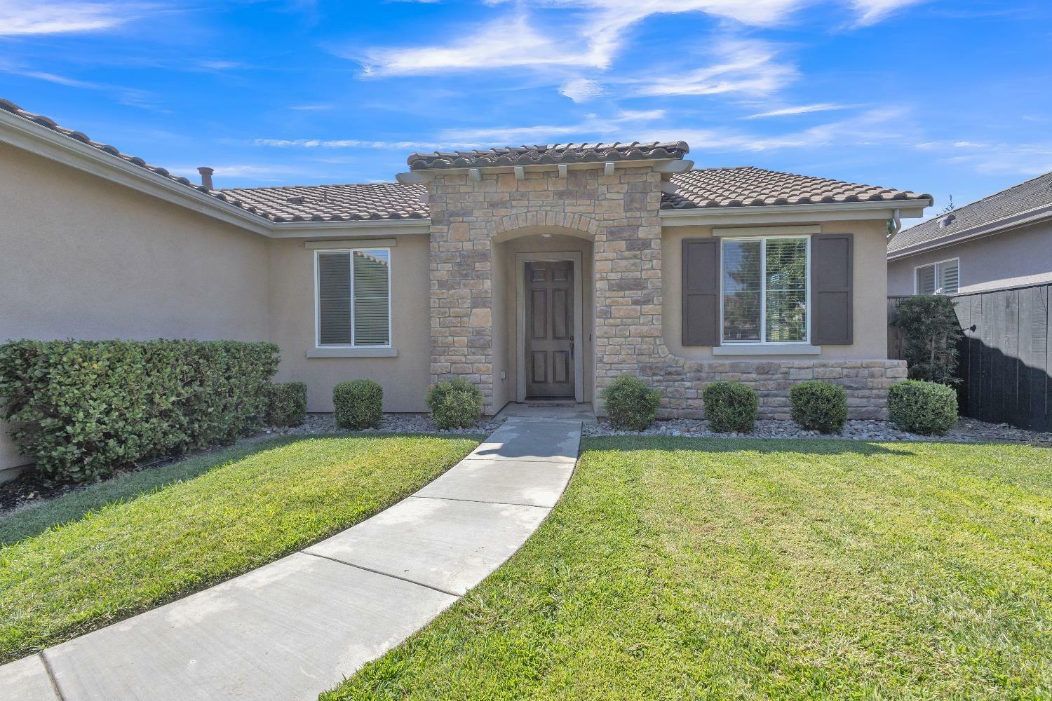 Property Photo:  448 Villa Point Drive  CA 95209 