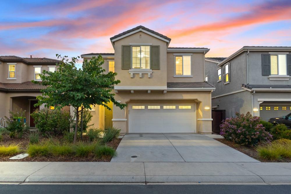 Property Photo:  2033 Sycamore Grove Lane  CA 95747 