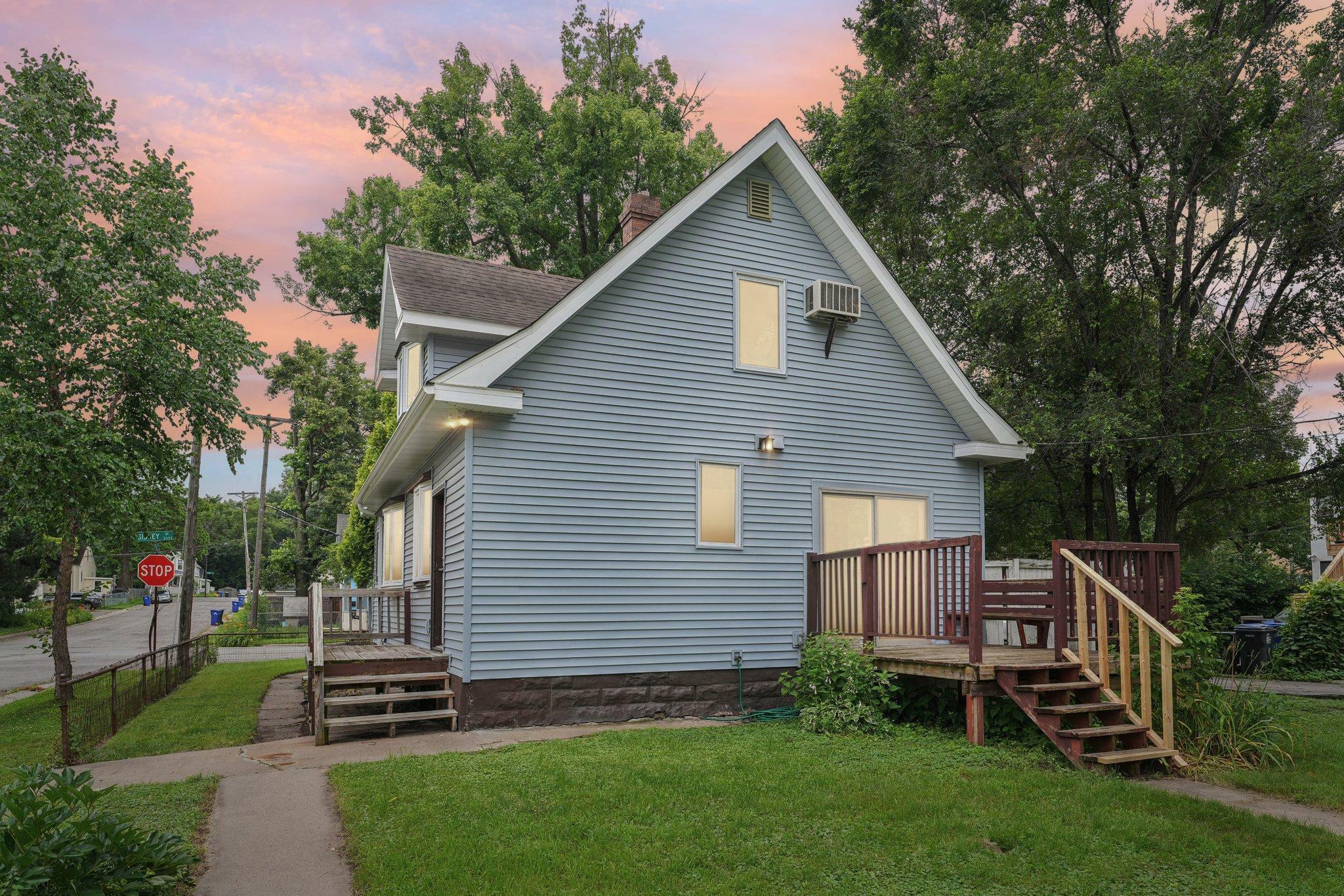 Property Photo:  205 Sidney Street E  MN 55107 