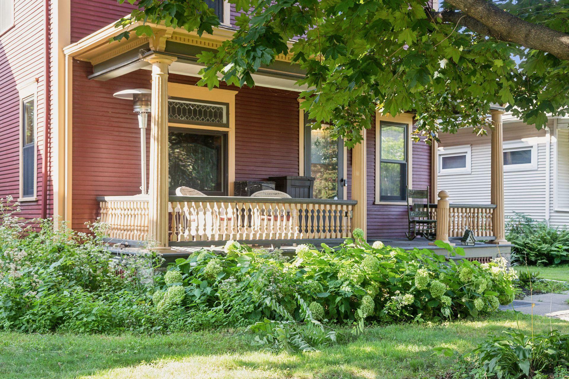 Property Photo:  2094 Marshall Avenue  MN 55104 