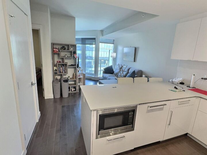 Property Photo:  10360 102  NW 3004  AB T5J 0K6 