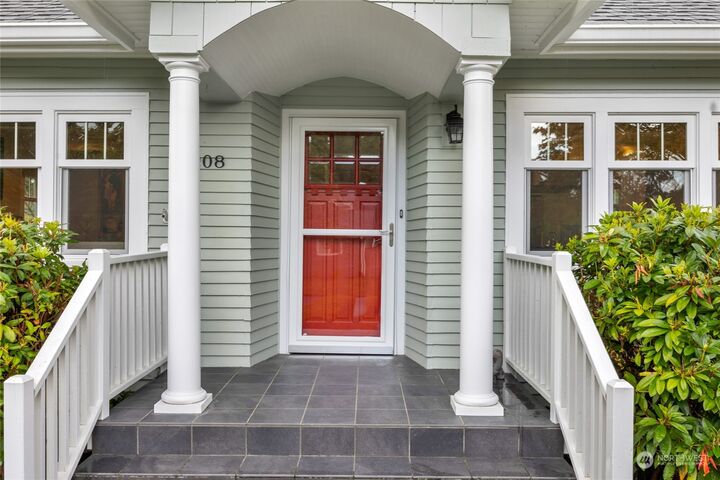 Property Photo: 15208 182nd Avenue SE WA 98272