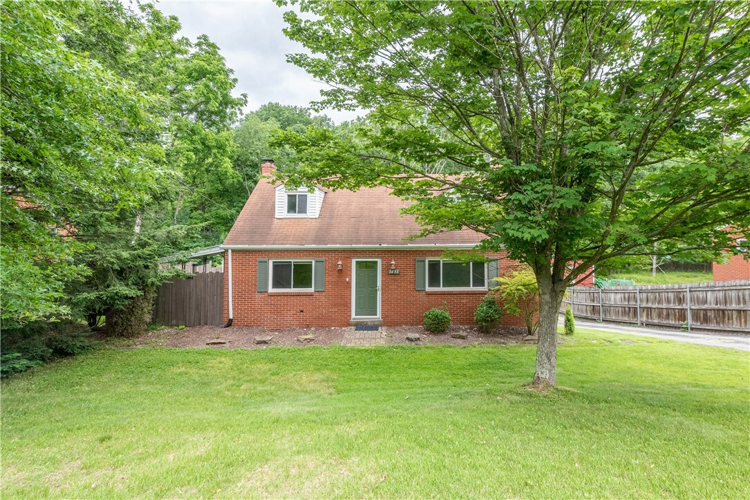 Property Photo:  1431 Lakeside Drive  PA 15101 