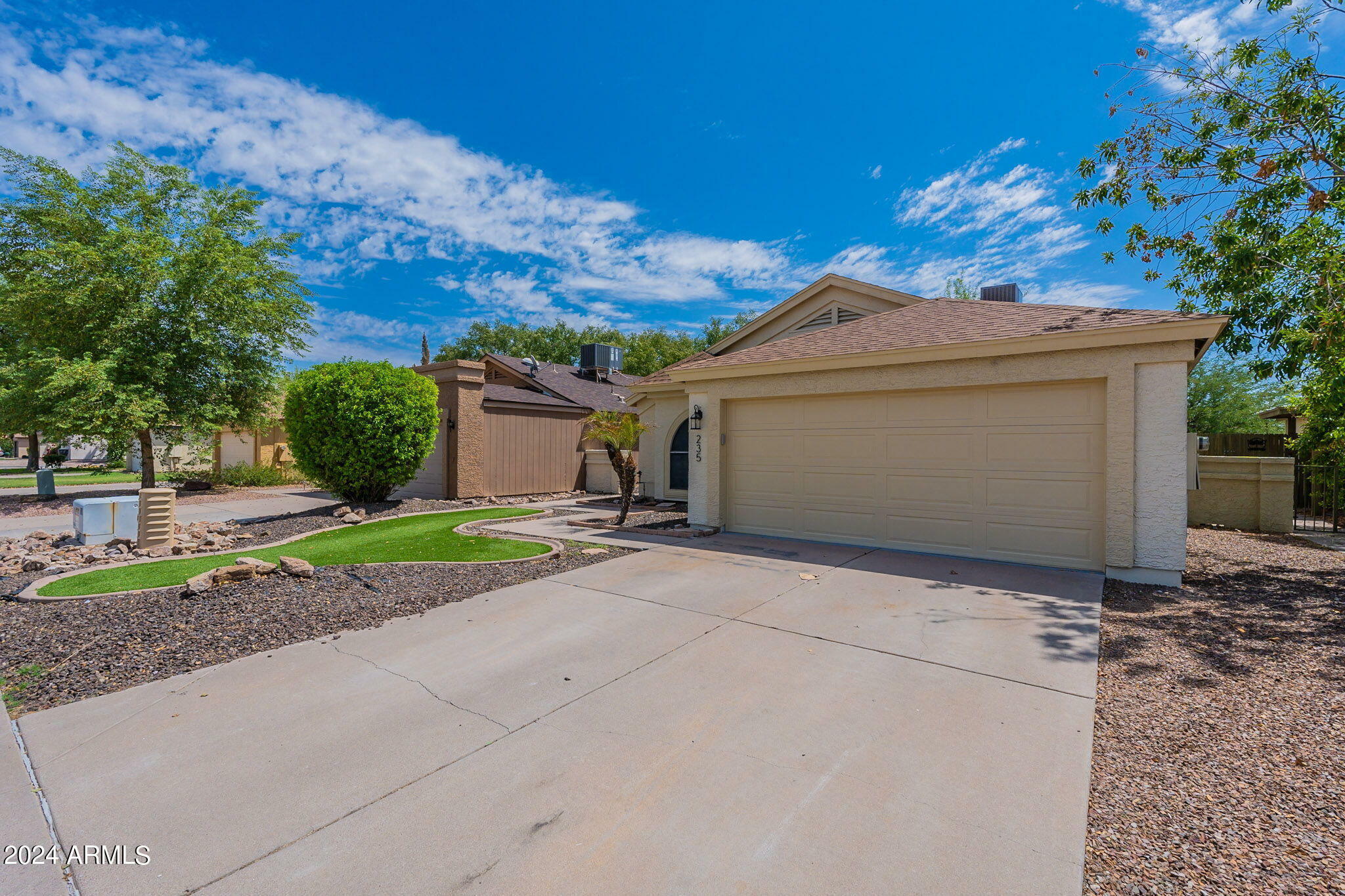 Property Photo:  235 S Criss Street  AZ 85226 