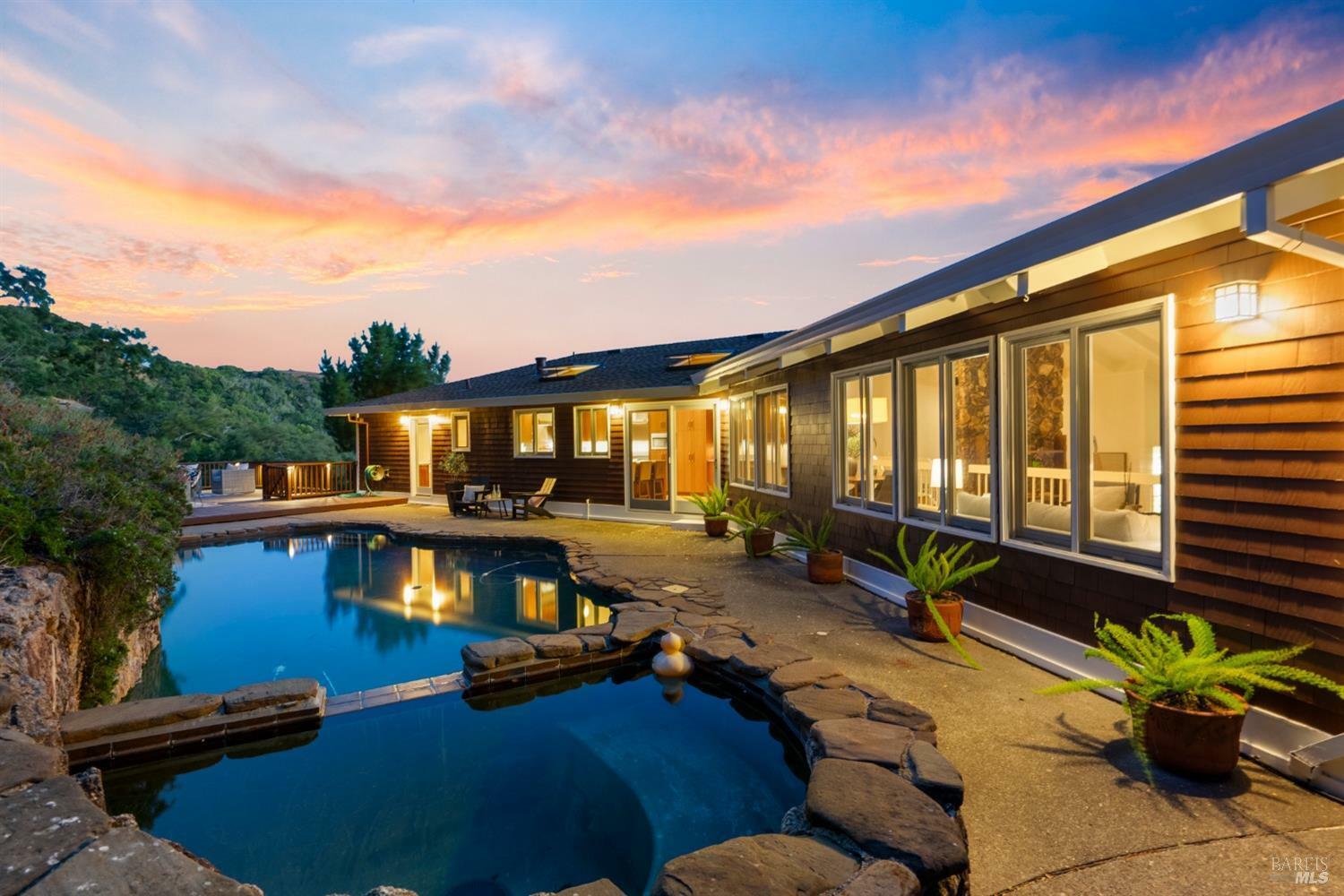 Property Photo:  207 Deer Hollow Road  CA 94960 