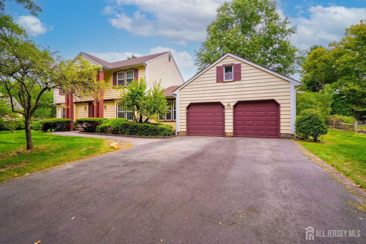 Property Photo:  39 Cartwright Drive  NJ 08550 