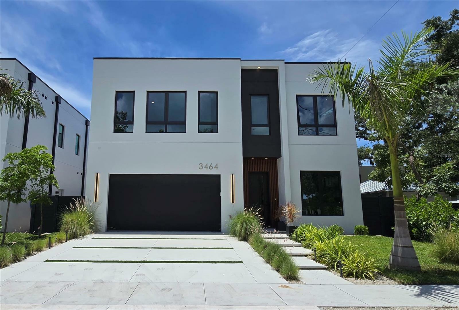 Property Photo: 3464 Camino Real FL 34239