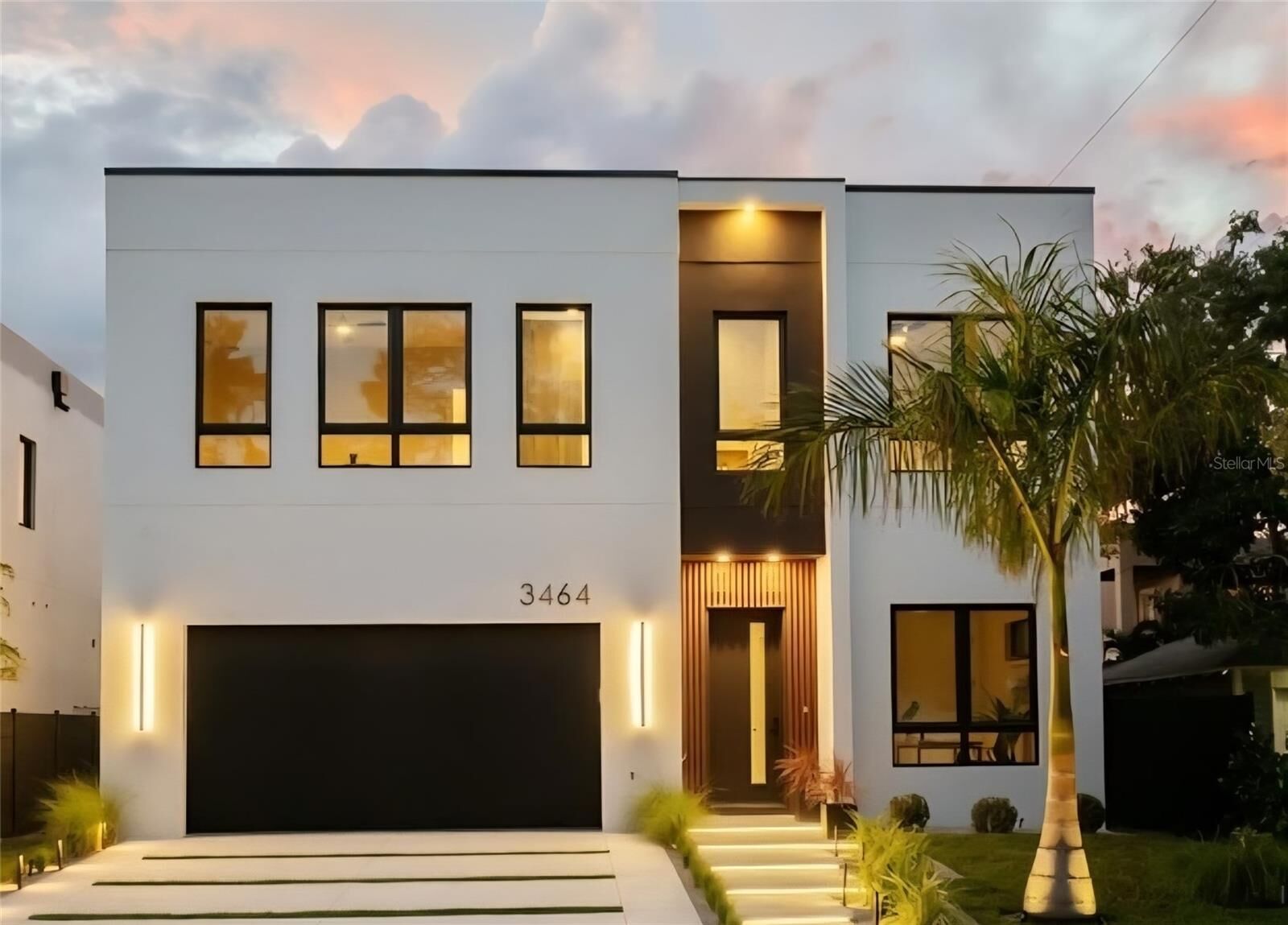 Property Photo: 3464 Camino Real FL 34239