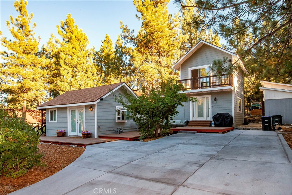 Property Photo:  1793 Sparrow Road  CA 92397 