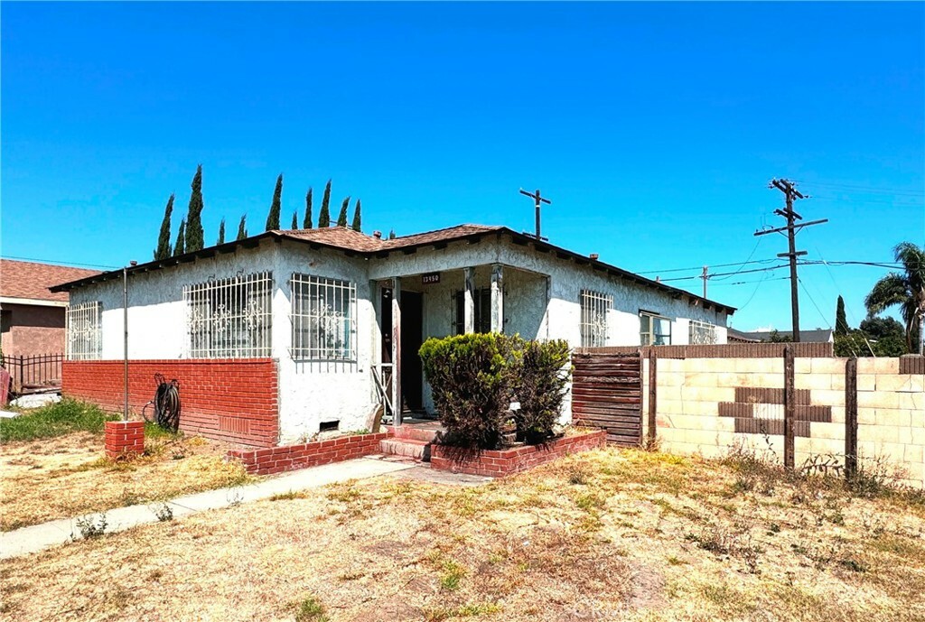 13450 South Catalina Avenue  Gardena CA 90247 photo