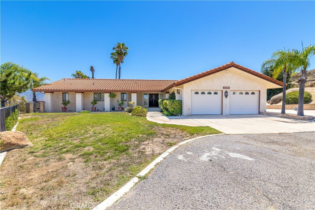 Property Photo:  42491 Segner Drive  CA 92544 