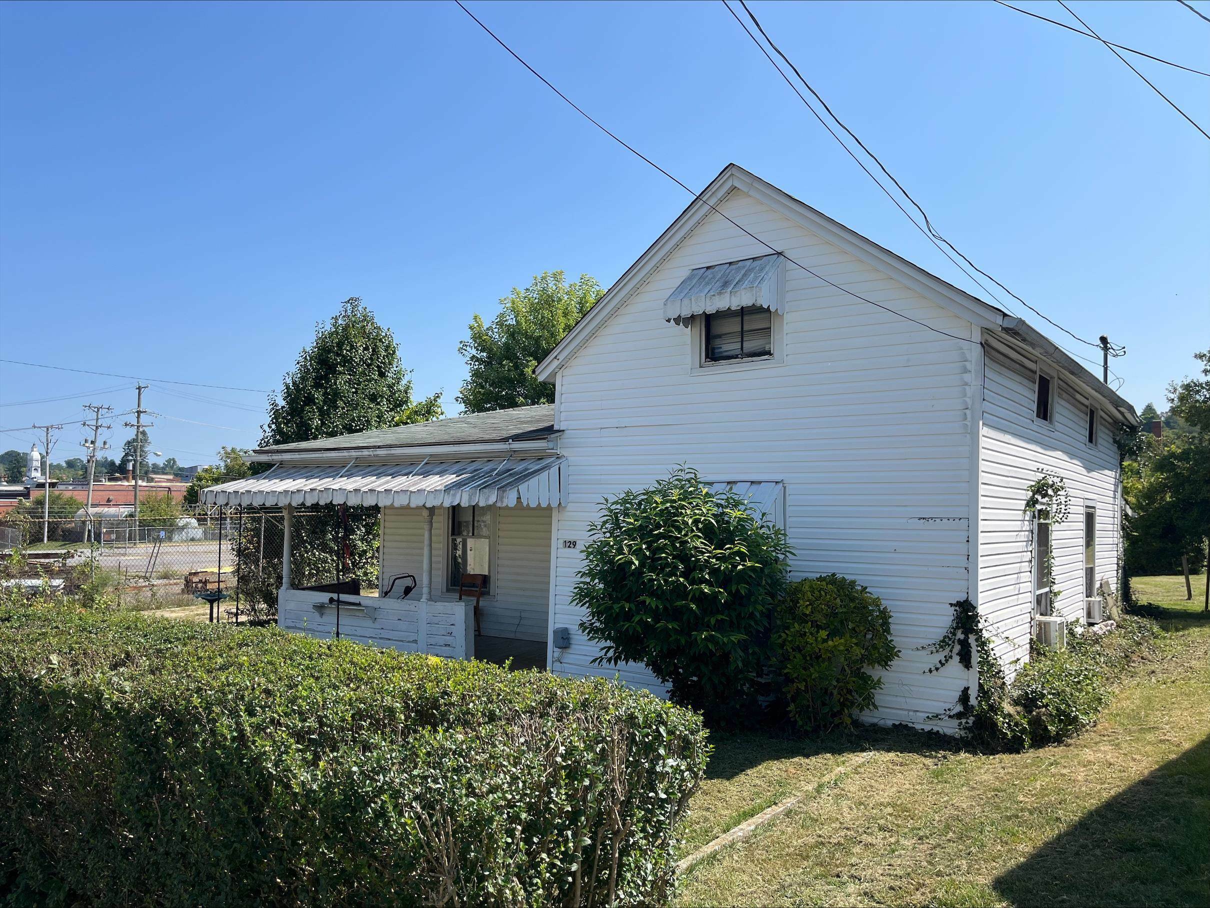 Property Photo:  129 Maple Street  VA 24301 