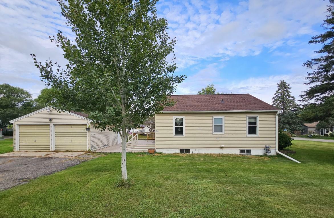 Property Photo:  1221 Sunset Drive SW  MN 56308 