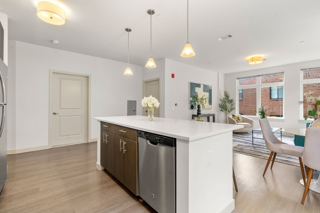 Property Photo:  99 Tremont At Oak Square 415  MA 02135 
