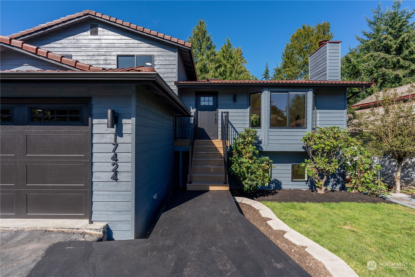 Property Photo:  17424 W 55th Place  WA 98037 