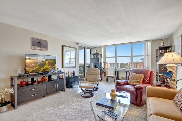 Property Photo:  3015 N Ocean Boulevard 17B  FL 33308 