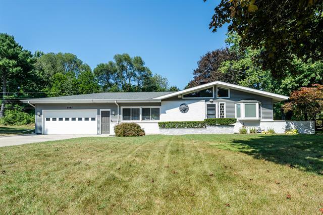 Property Photo:  2067 N Garden Lane  MI 49085 