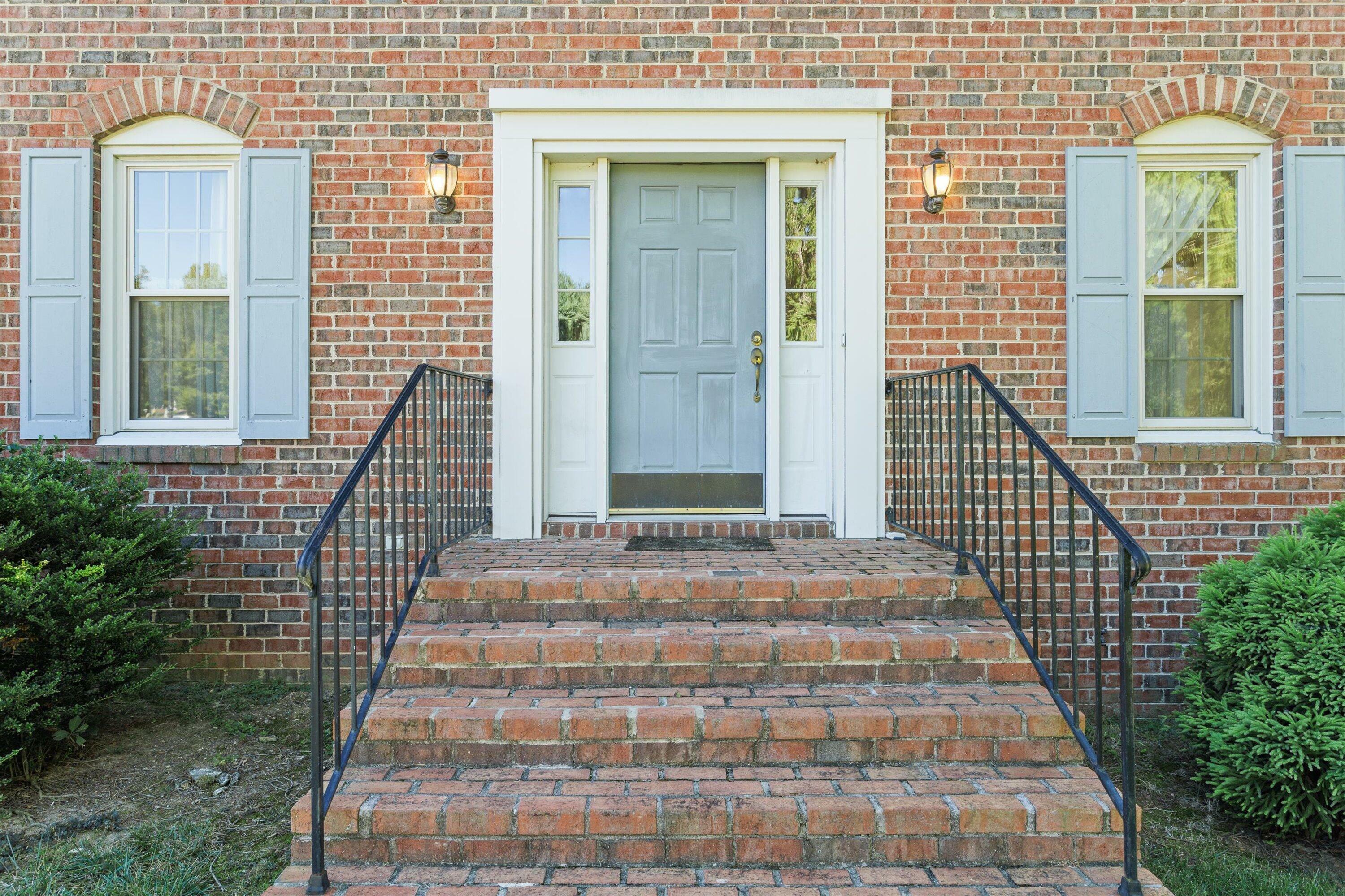 Property Photo:  1601 Ashbury Ct  VA 24012 