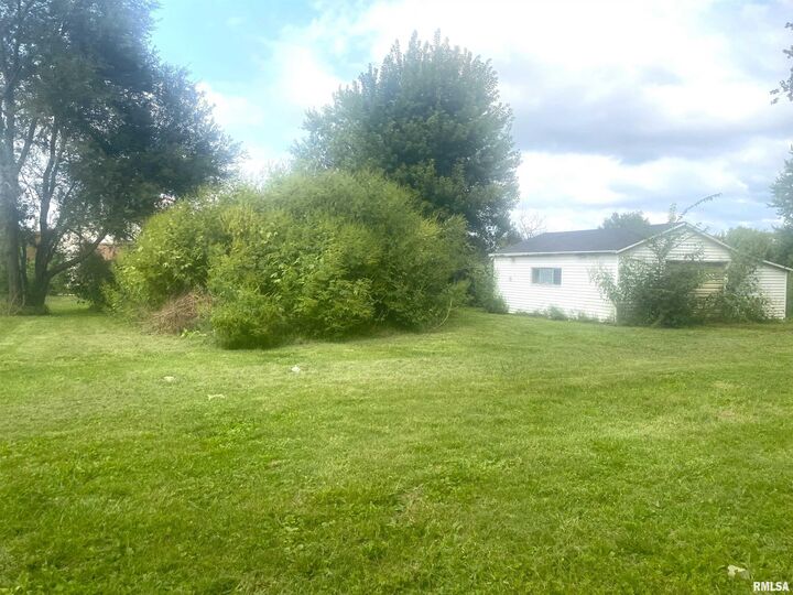 Property Photo:  11405 W Farmington Road  IL 61536