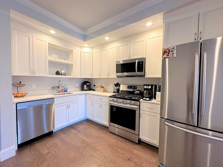 Property Photo:  371 Main St 4  MA 01801 