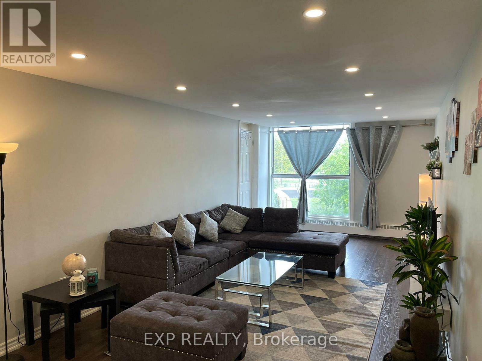 Property Photo:  4673 Jane Street 318  ON M3N 2L1 