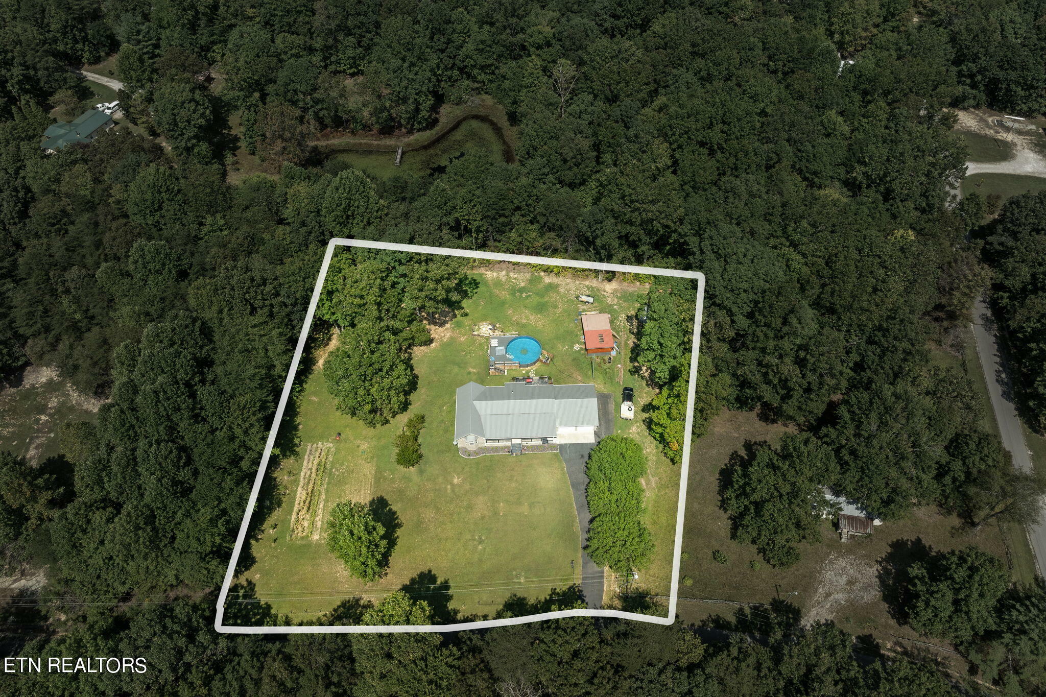 Property Photo:  1259 Model Farm Rd  TN 38556 