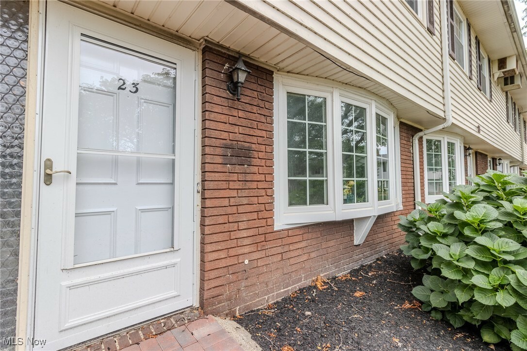 Property Photo:  11 Meadowlawn Drive 23  OH 44060 