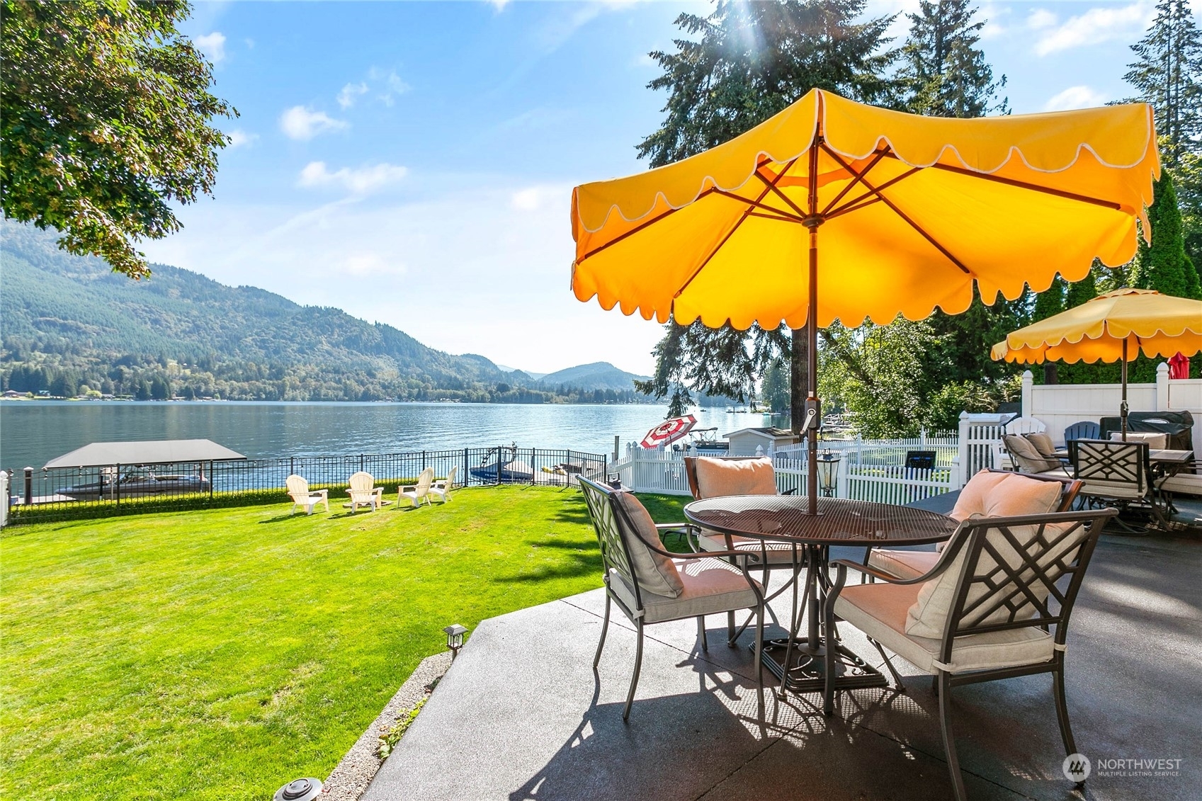 Property Photo:  562 W Lake Samish Drive  WA 98229 