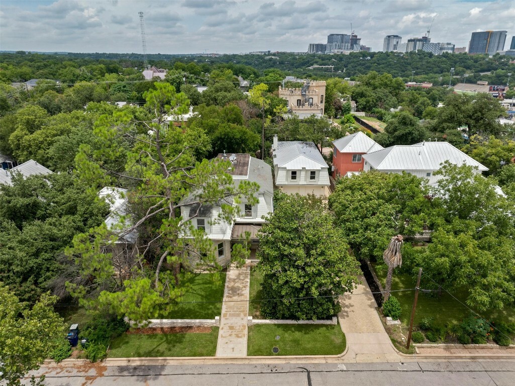 Property Photo:  1112 W 10th Street  TX 78703 