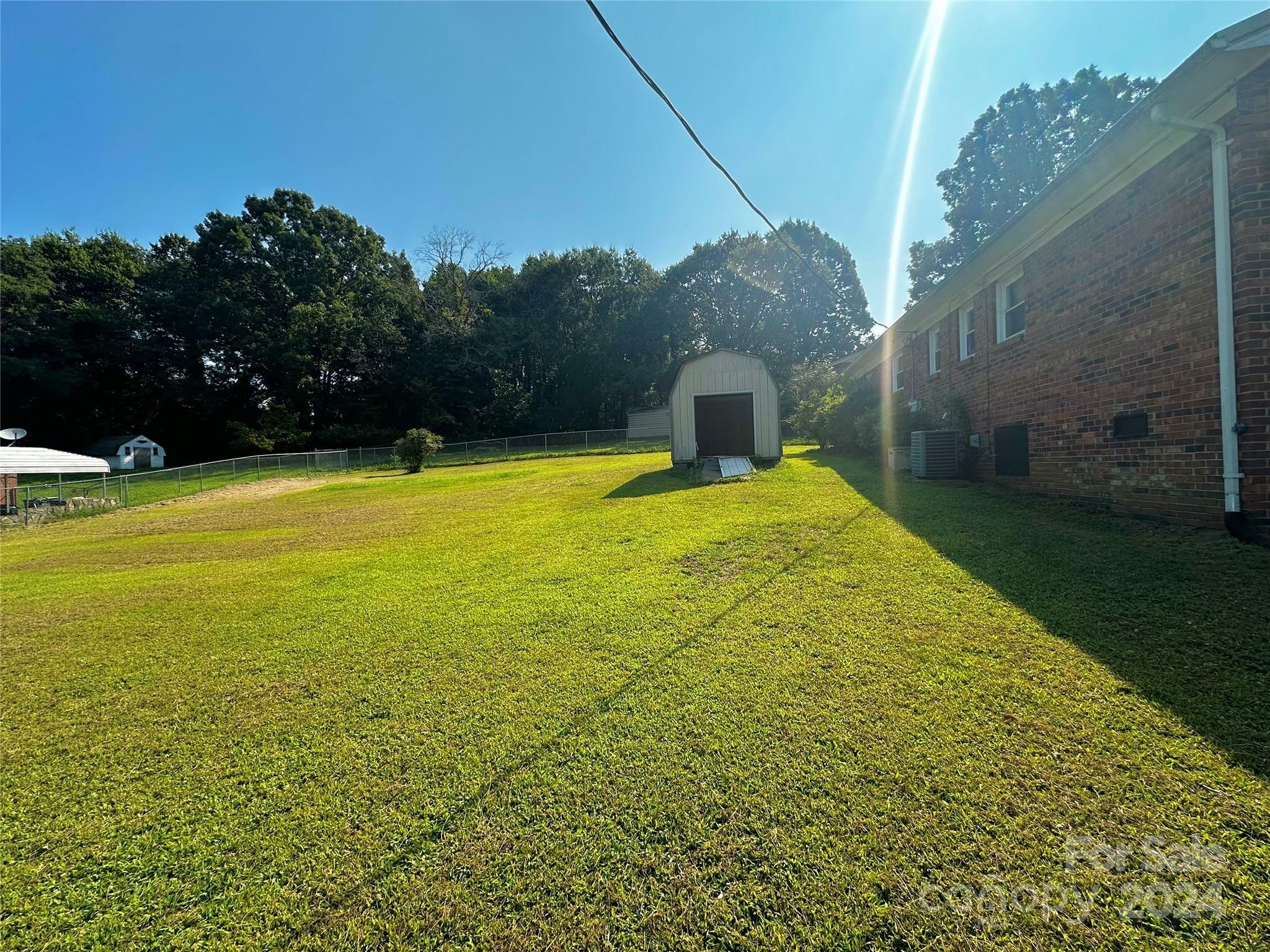 Property Photo:  614 3rd Street Place SW  NC 28613 