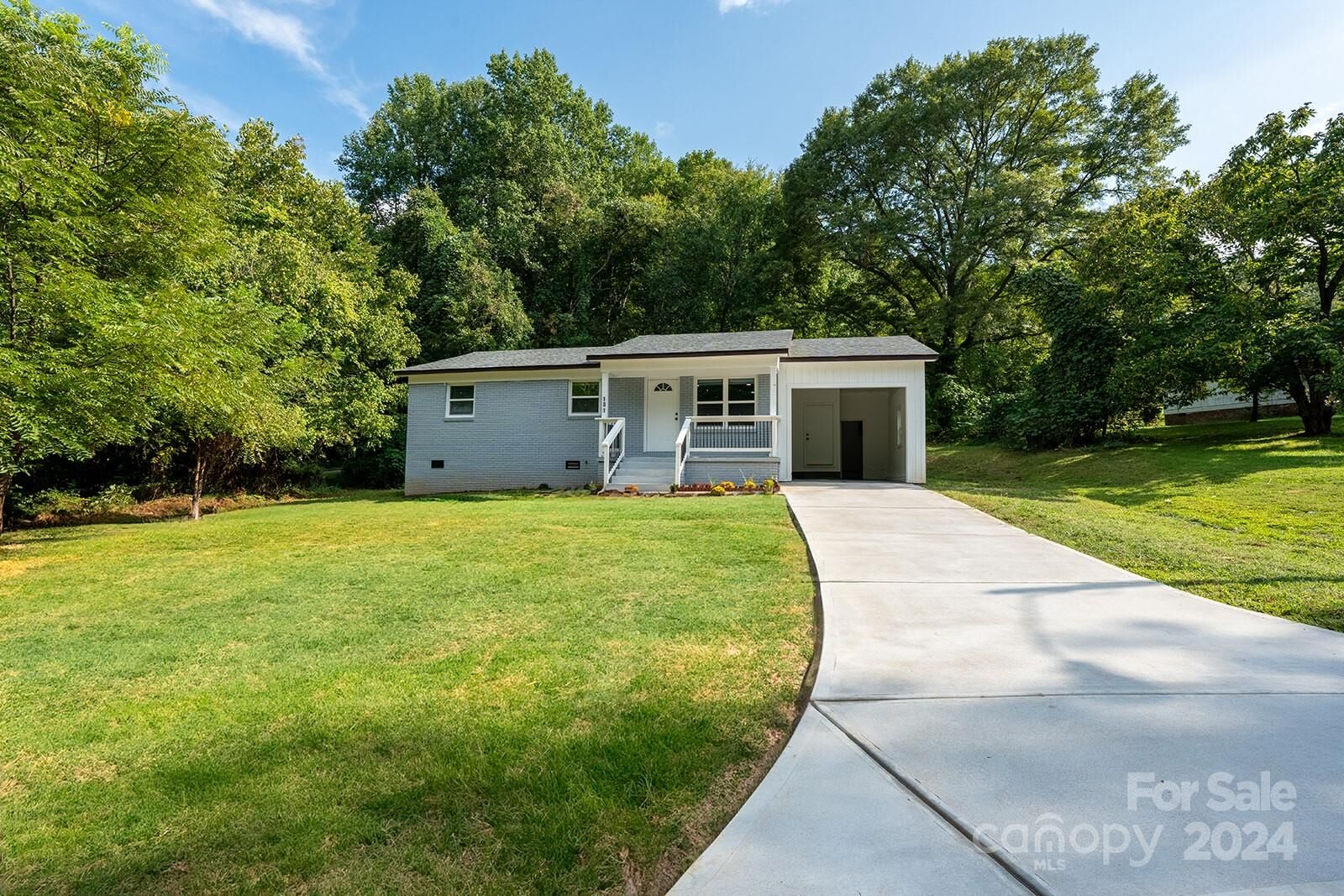 Property Photo: 101 Cedarwood Drive NC 28152