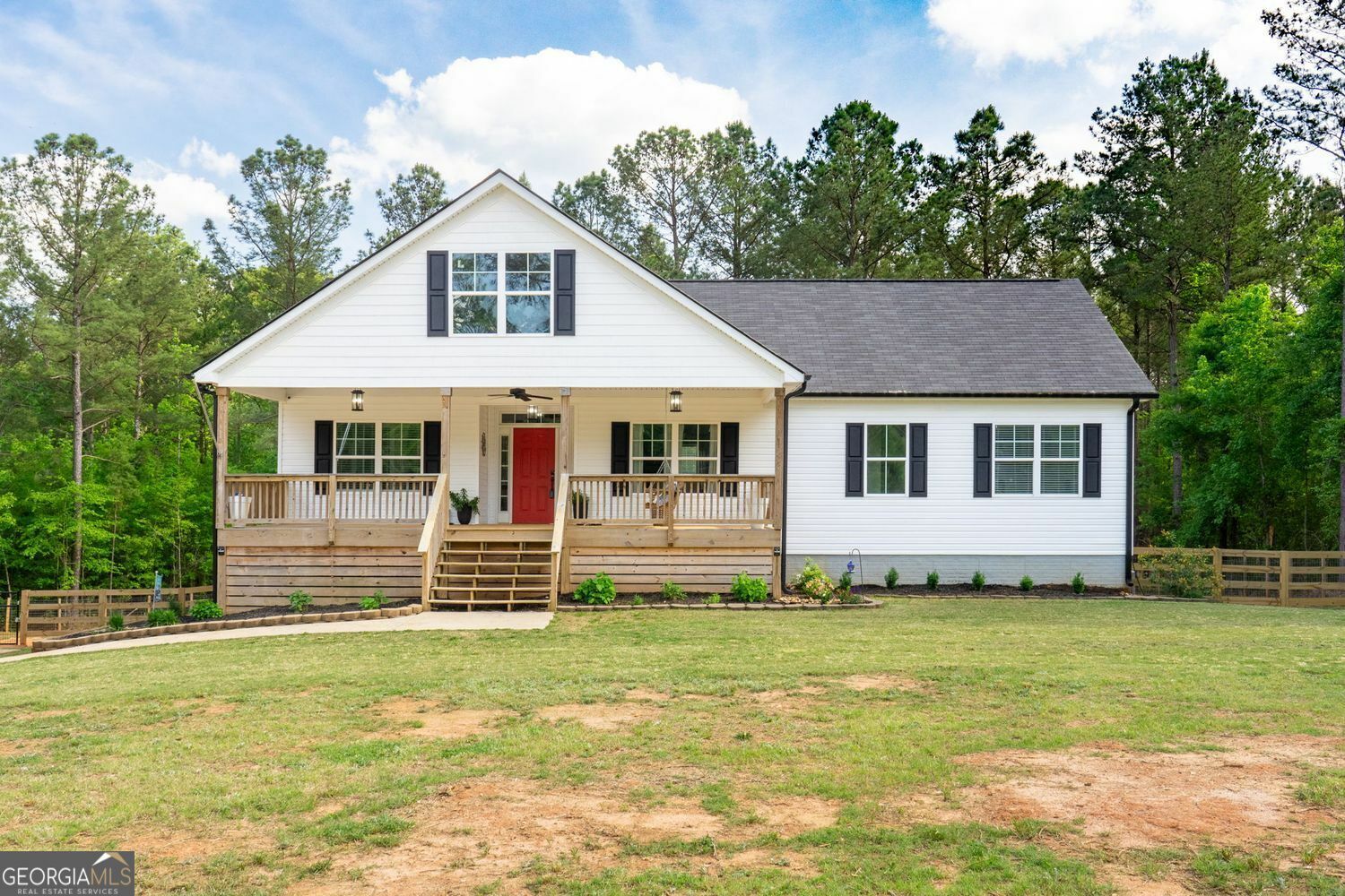 Property Photo:  1396 Willis Road Road  GA 30204 