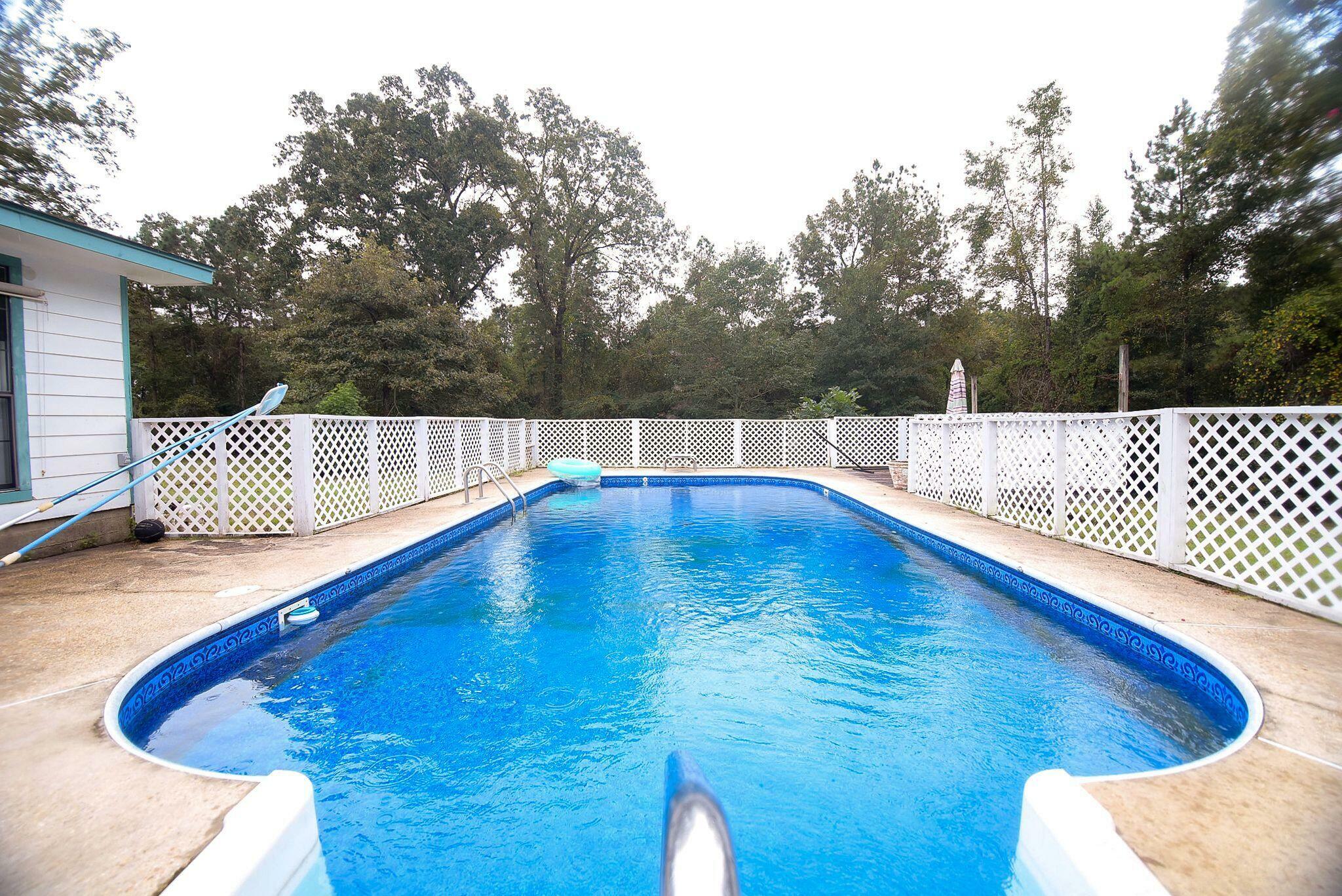 Property Photo: 62 Maybelle Rd. MS 39479