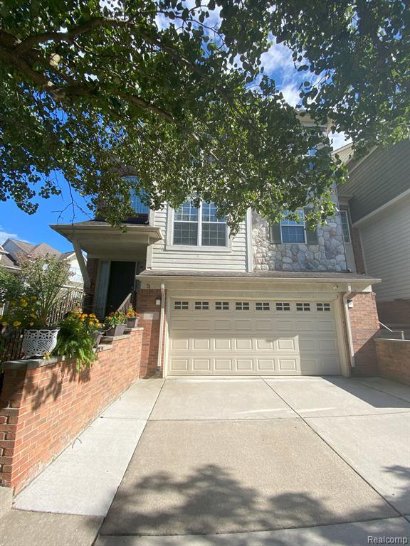 Property Photo: 4 Bradford Court MI 48126 4169
