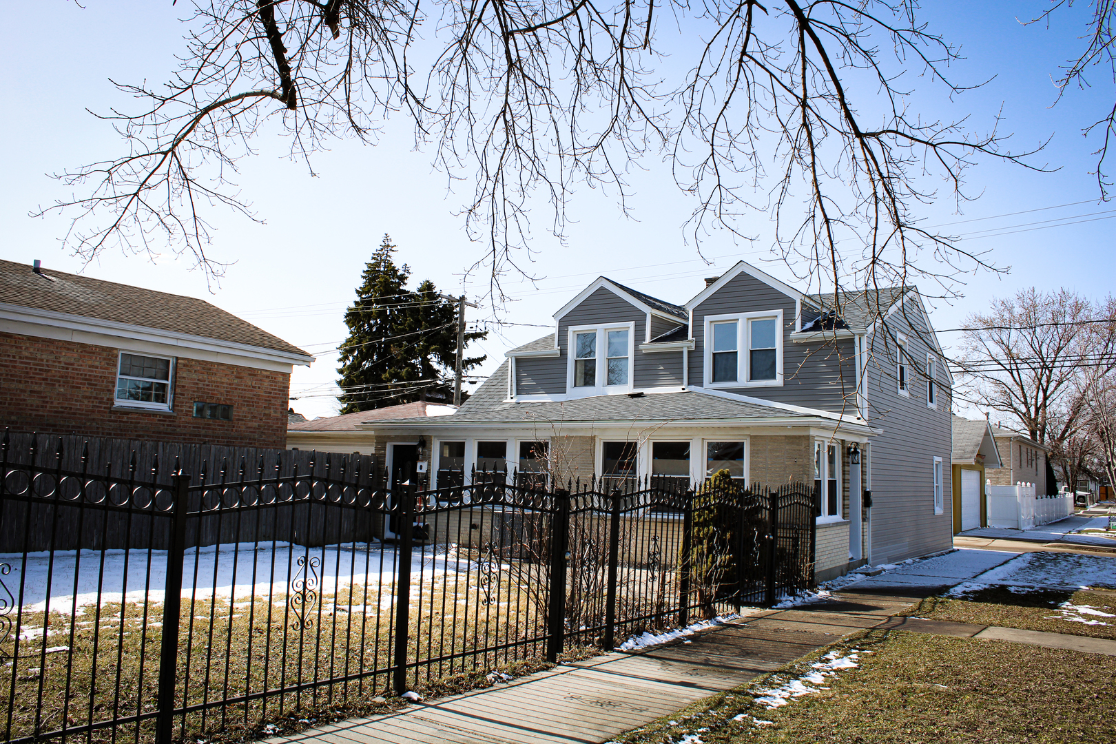 Property Photo:  4900 S Laramie Avenue  IL 60638 