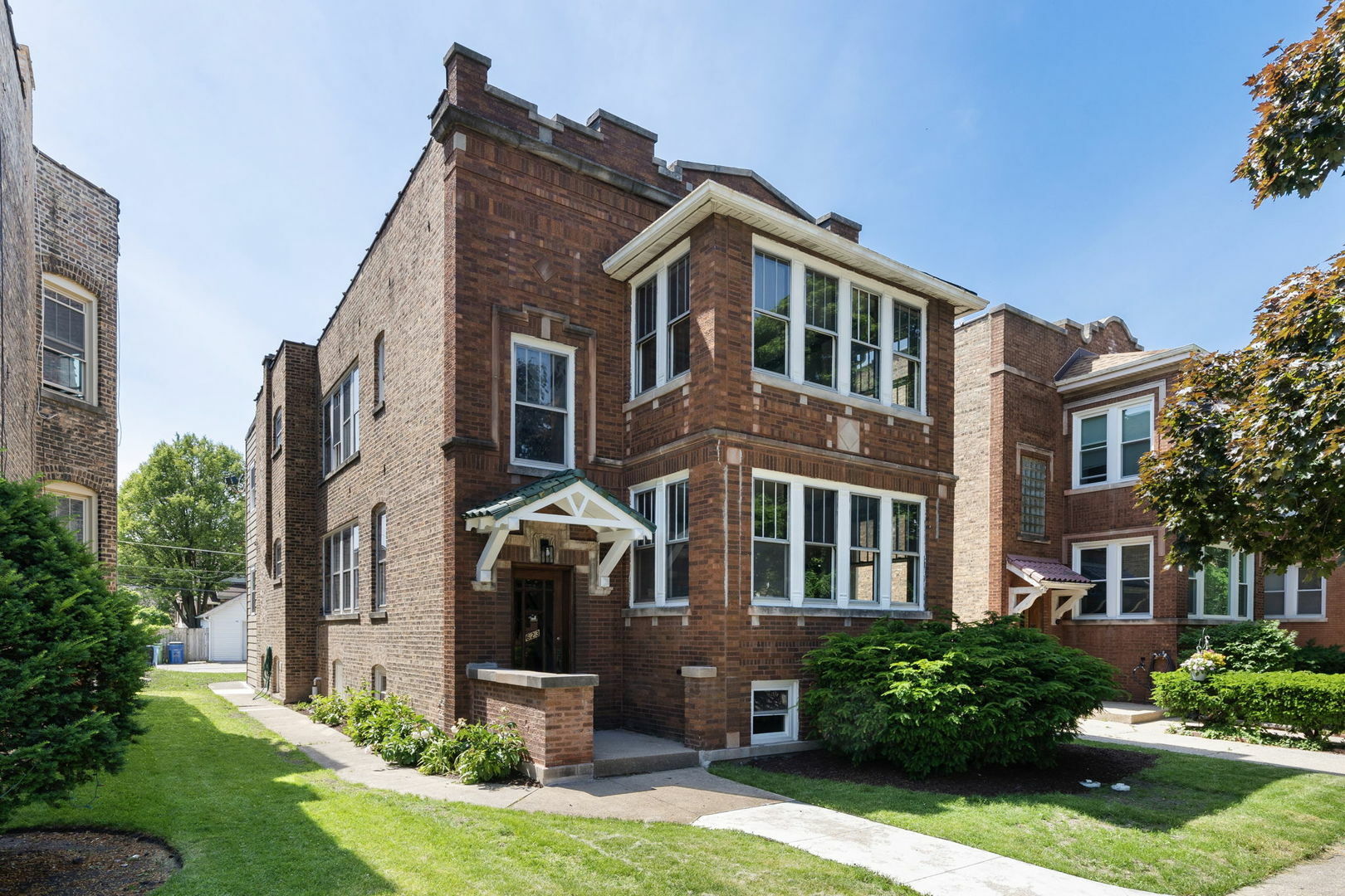 Property Photo:  623 Elgin Avenue 2  IL 60130 