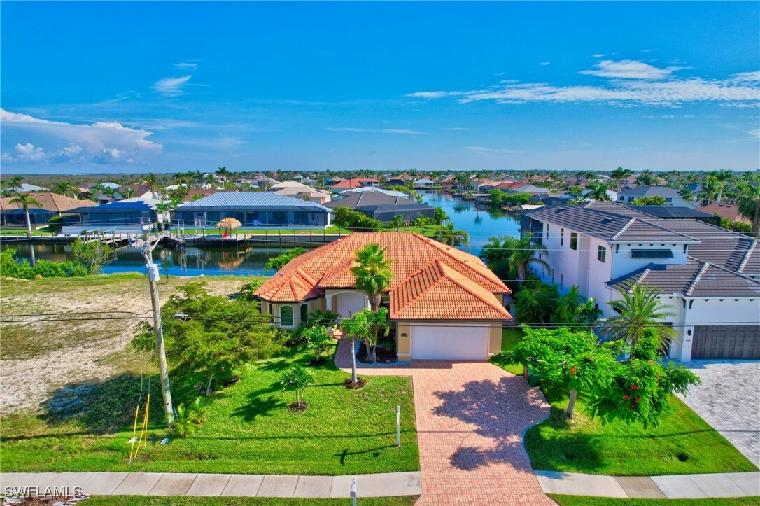 2915 Beach Parkway W  Cape Coral FL 33914 photo