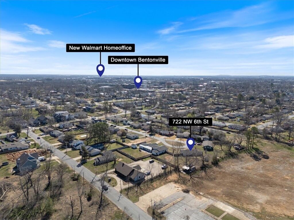 Property Photo:  722 NW 6th Street  AR 72712 